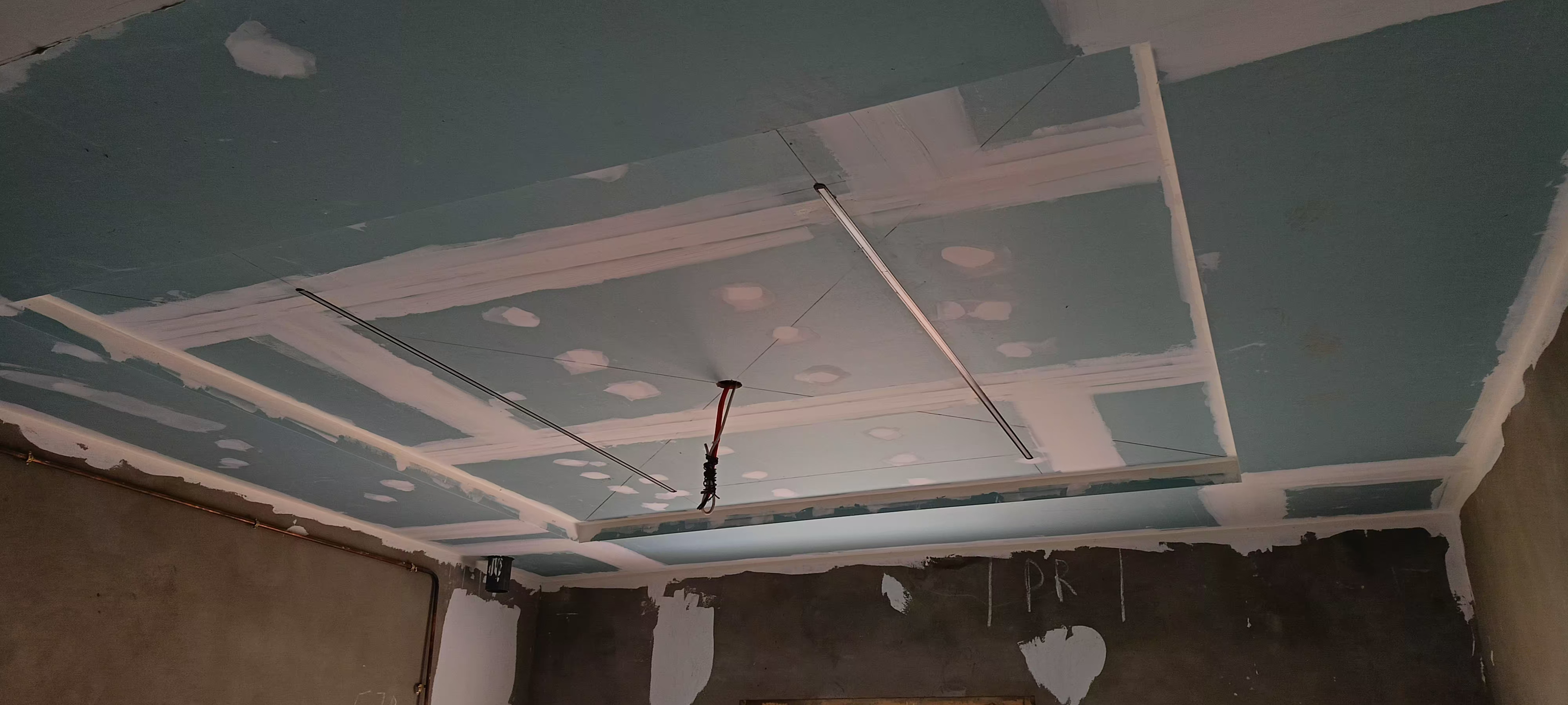 Dry Ceiling