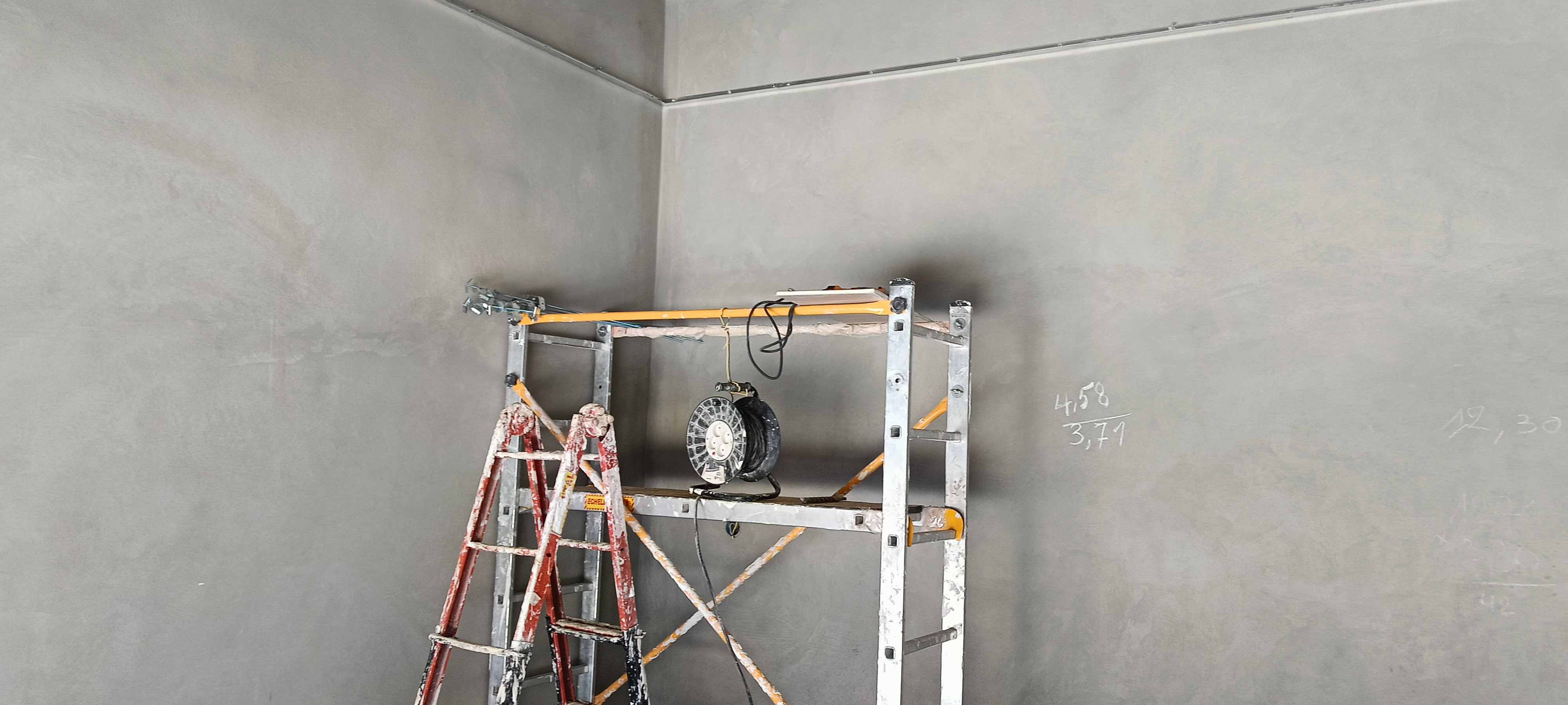 Dry Ceiling